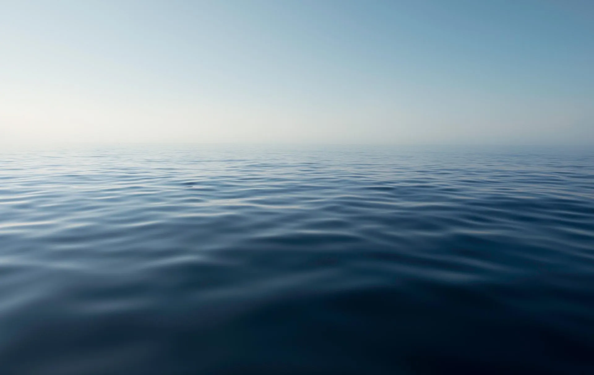 View at a wide ocean and horizon
