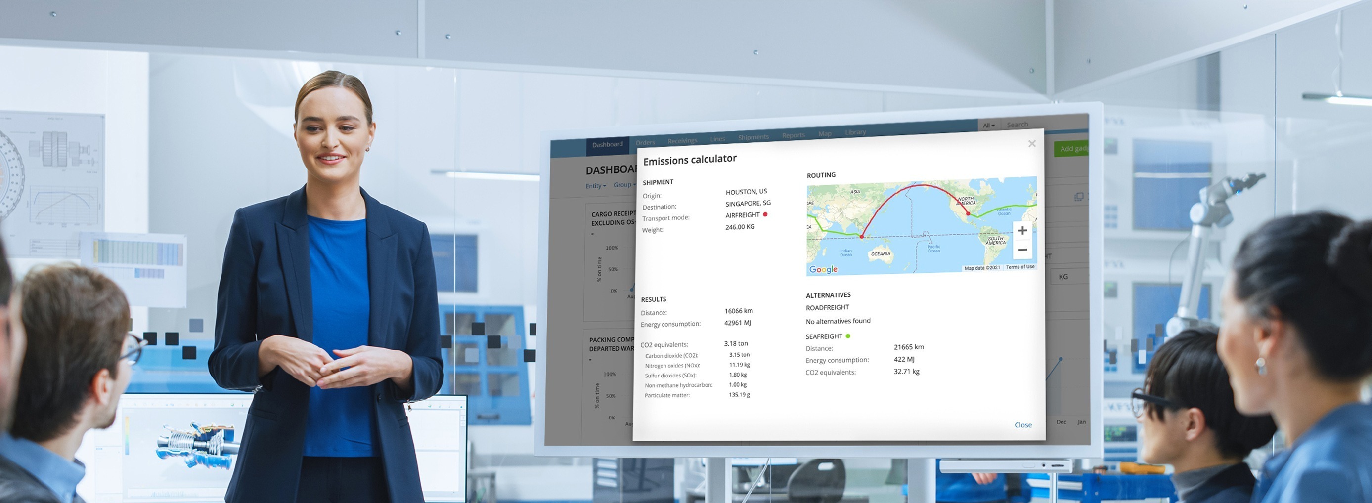 Donna davanti a un grande schermo che mostra la calcolatrice