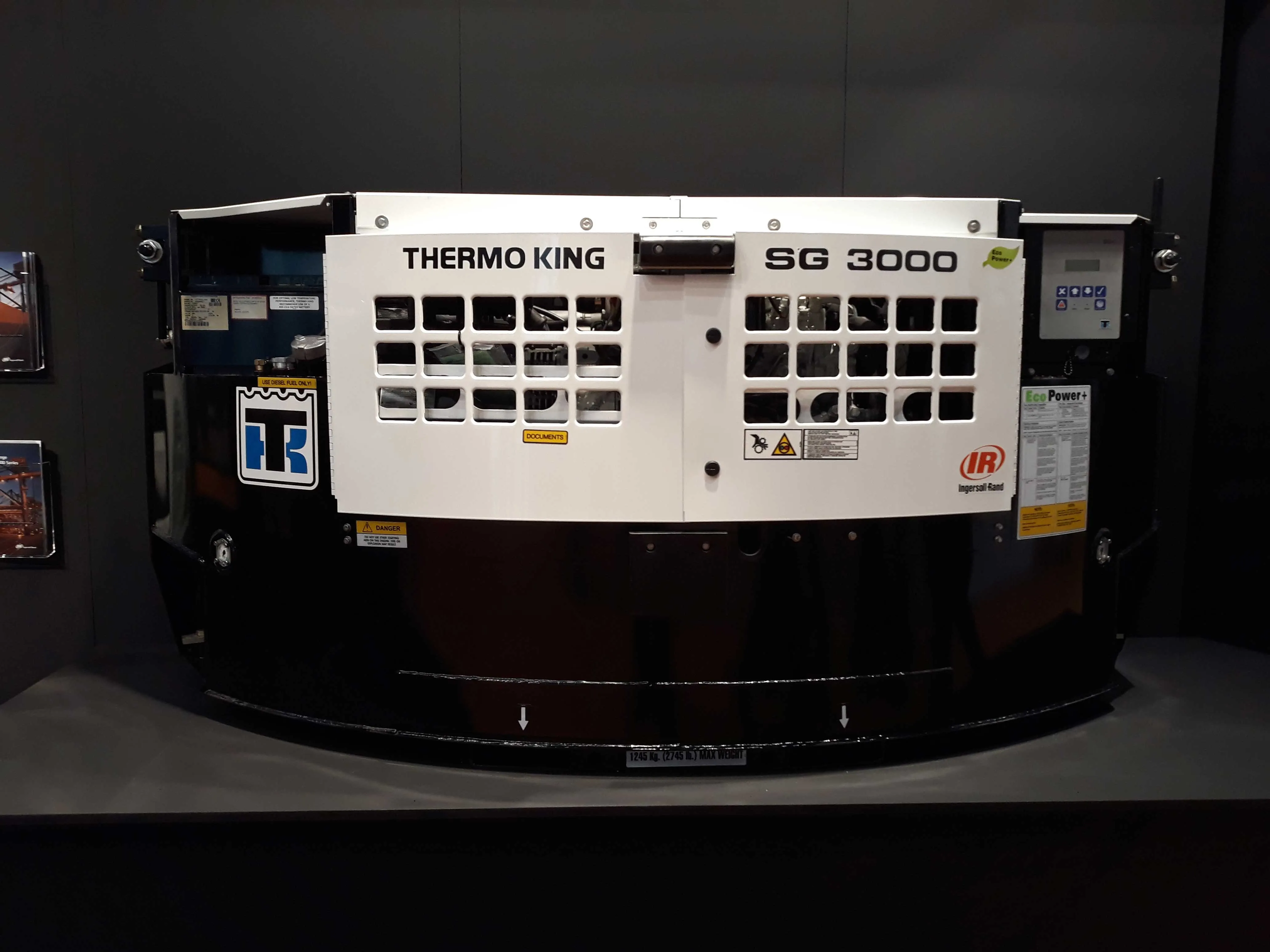 Industrial Thermo King SG 3000 unit with control panel and ventilation system, used for temperature regulation in large-scale operations